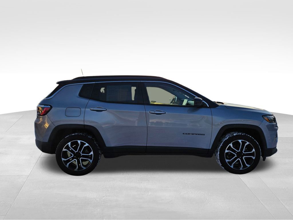 Used 2022 Jeep Compass Limited image 5