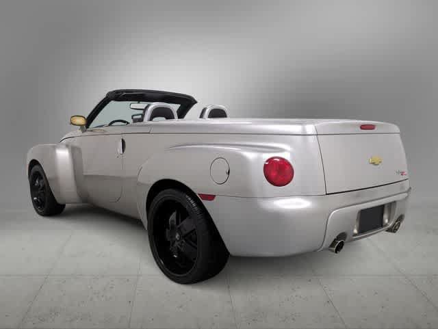 Used 2005 Chevrolet SSR w/ Preferred Equipment Group RWD image 6