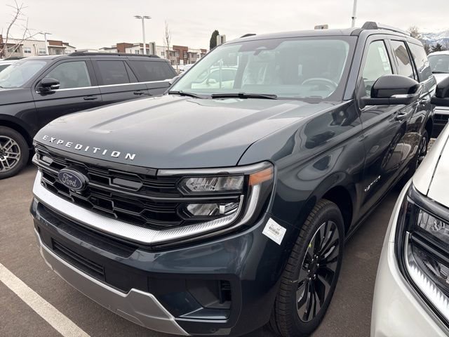 New 2026 Ford Expedition Platinum w/ Driver's Package image 2