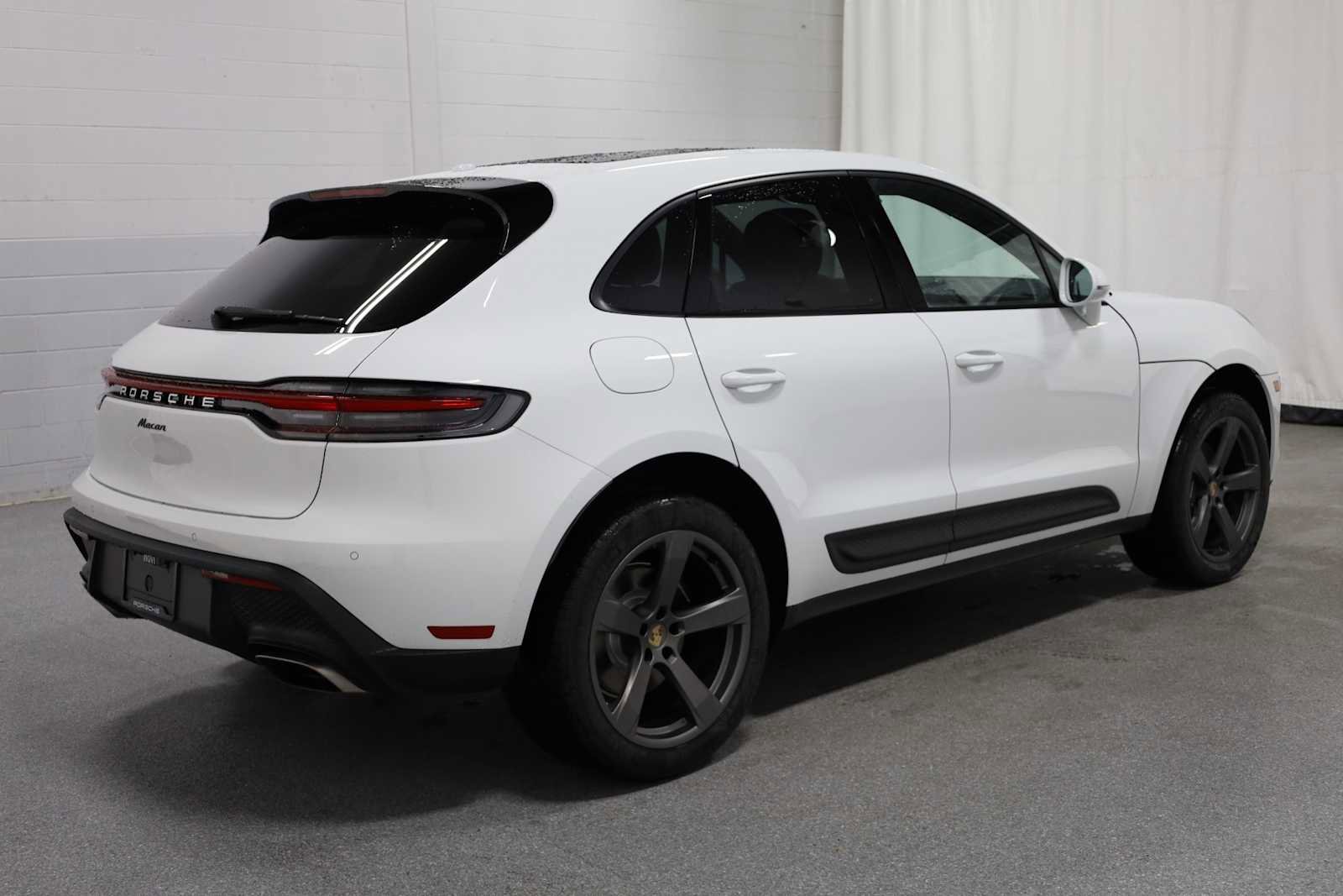 New 2026 Porsche Macan image 9