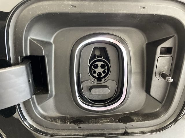 New 2026 Chevrolet Silverado EV 4x4 Crew Cab image 32