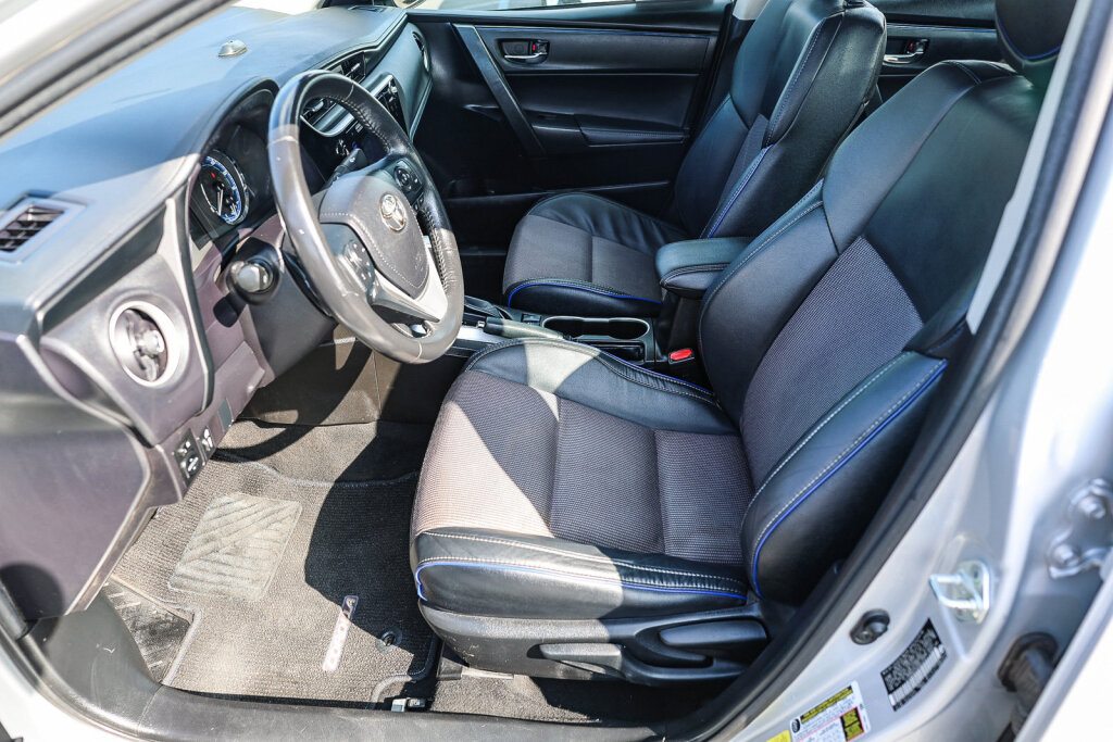 Used 2017 Toyota Corolla SE w/ Protection Package FWD image 8