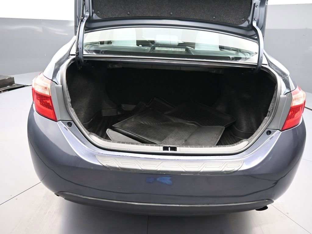 Certified 2018 Toyota Corolla LE w/ Body Protection Package image 21