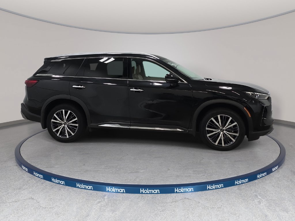 Certified 2023 INFINITI QX60 Sensory w/ Vision Package AWD/4WD image 4