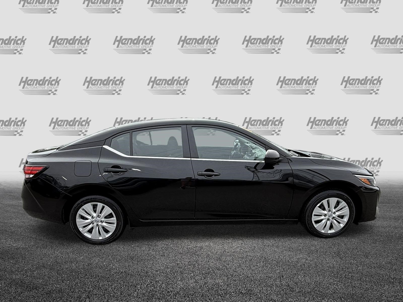 Used 2025 Nissan Sentra S FWD image 11