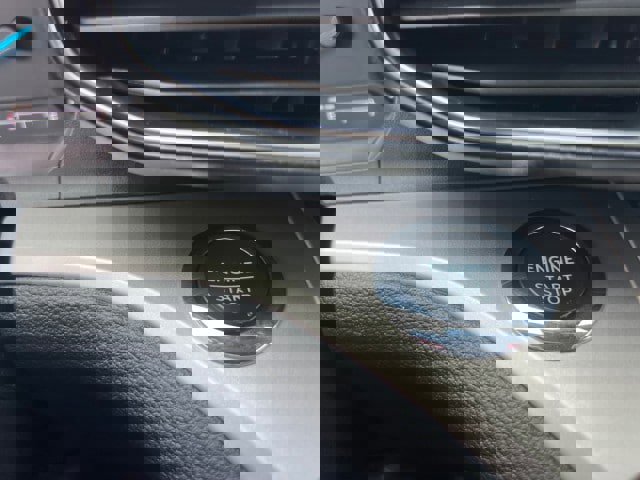 Certified 2022 Ford Explorer XLT w/ Equipment Group 202A image 19