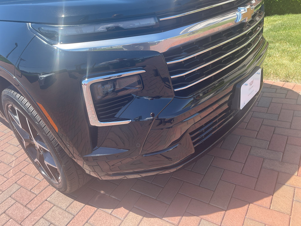 Used 2025 Chevrolet Traverse High Country w/ LPO, Floor Liner Package AWD/4WD image 4