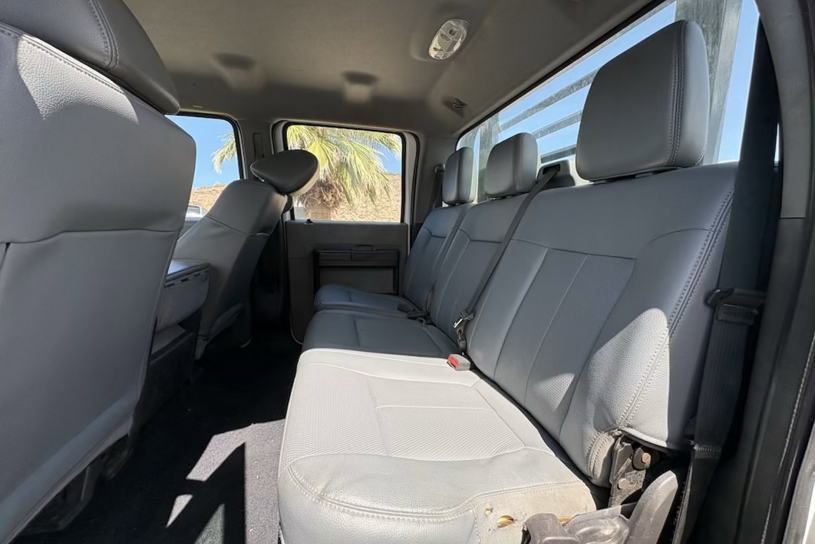 Used 2016 Ford F550 4x4 Crew Cab Super Duty image 10