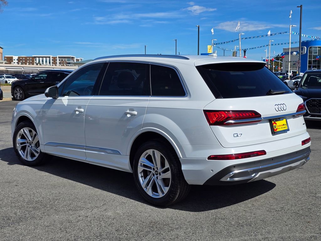 Used 2023 Audi Q7 3.0T Premium w/ Convenience Package image 3
