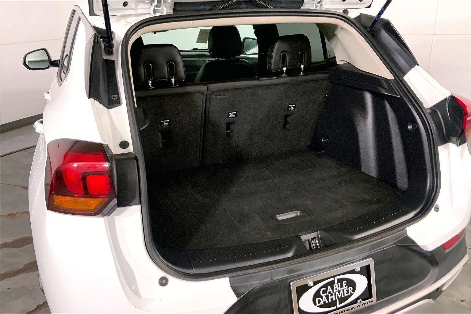 Used 2025 Buick Encore GX Preferred AWD/4WD image 4