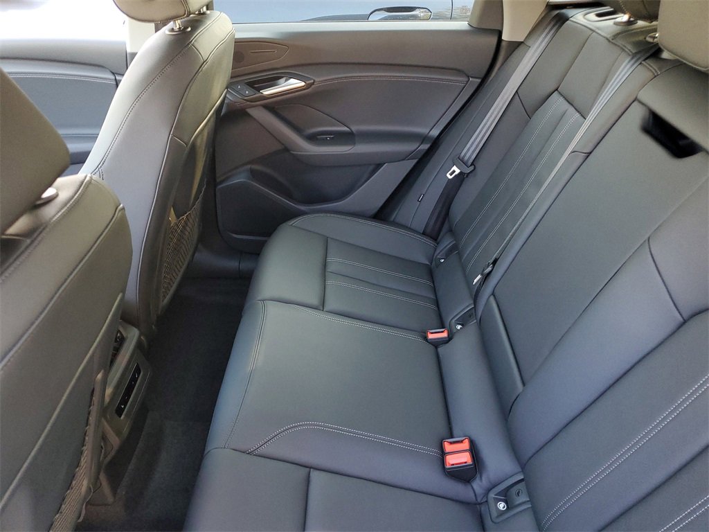 New 2025 Audi Q6 e-tron Premium image 26