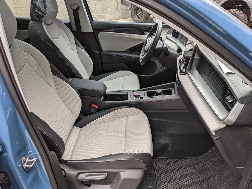 New 2025 Volkswagen Tiguan SE image 22