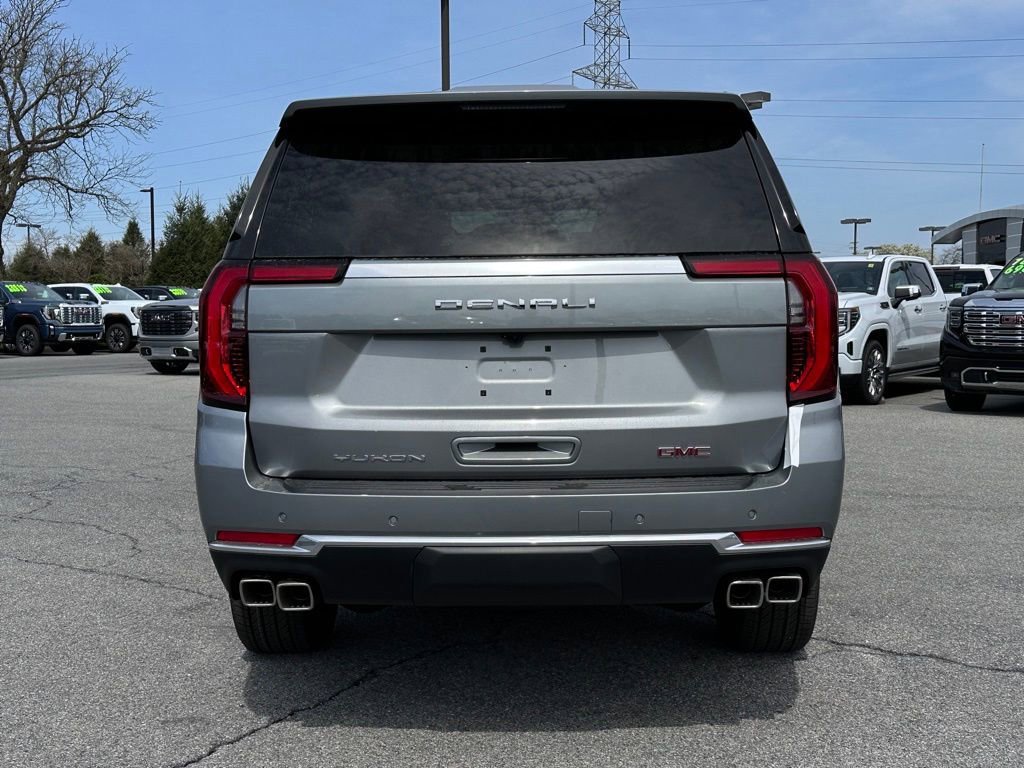 New 2026 GMC Yukon XL Denali w/ Sun & Power Step Package AWD/4WD image 9