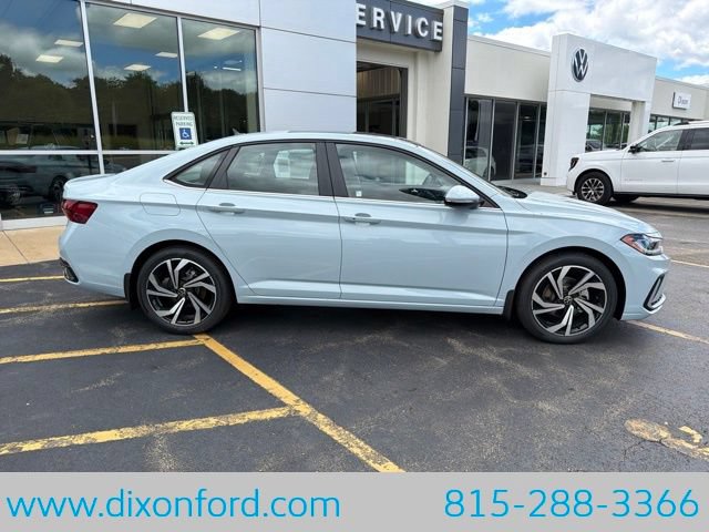New 2026 Volkswagen Jetta SEL FWD image 8