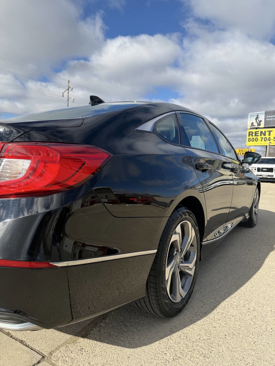 Used 2019 Honda Accord EX-L image 11