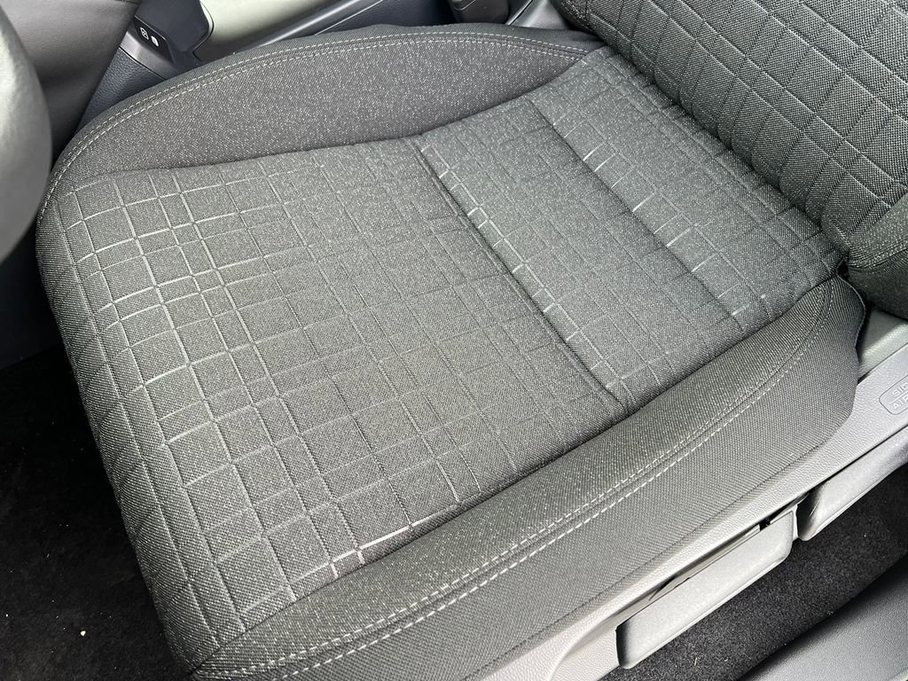 New 2026 Honda HR-V LX image 8