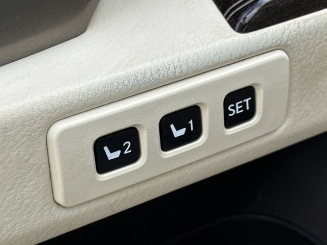 Used 2020 Lexus GX 460 Premium w/ Premium Package AWD/4WD image 21