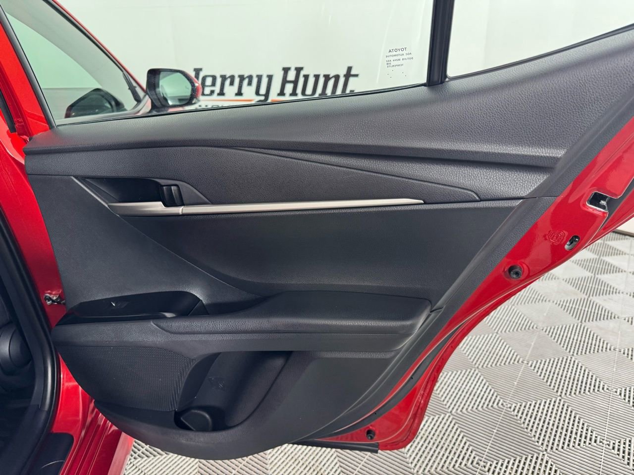 Used 2025 Toyota Camry LE image 27