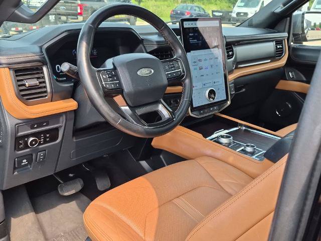 Certified 2023 Ford Expedition Platinum AWD/4WD image 14