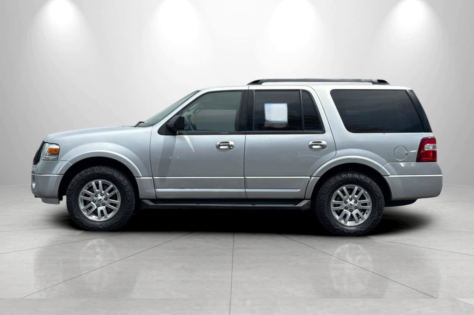 Used 2013 Ford Expedition XLT w/ HD Trailer Tow Pkg AWD/4WD image 5