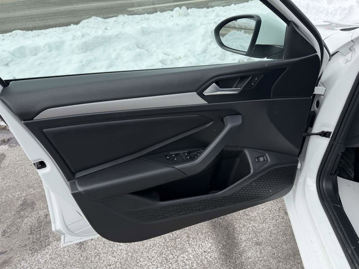 Used 2019 Volkswagen Jetta S w/ Driver Assistance Package image 14