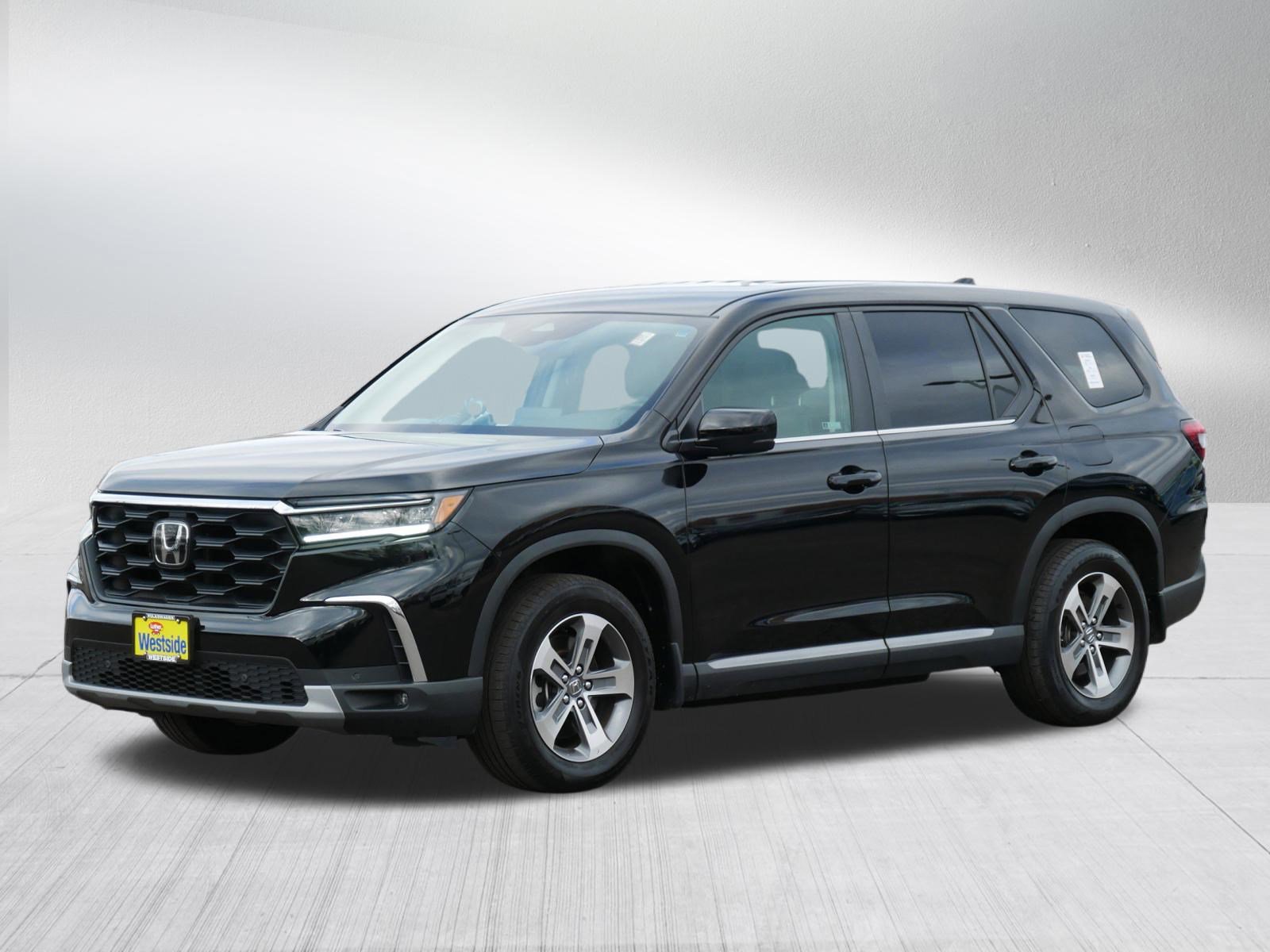 Used 2024 Honda Pilot EX-L image 3