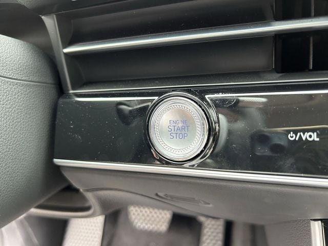 New 2026 Genesis GV70 2.5T Advanced AWD/4WD image 30