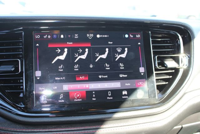 Used 2024 Dodge Durango GT image 21