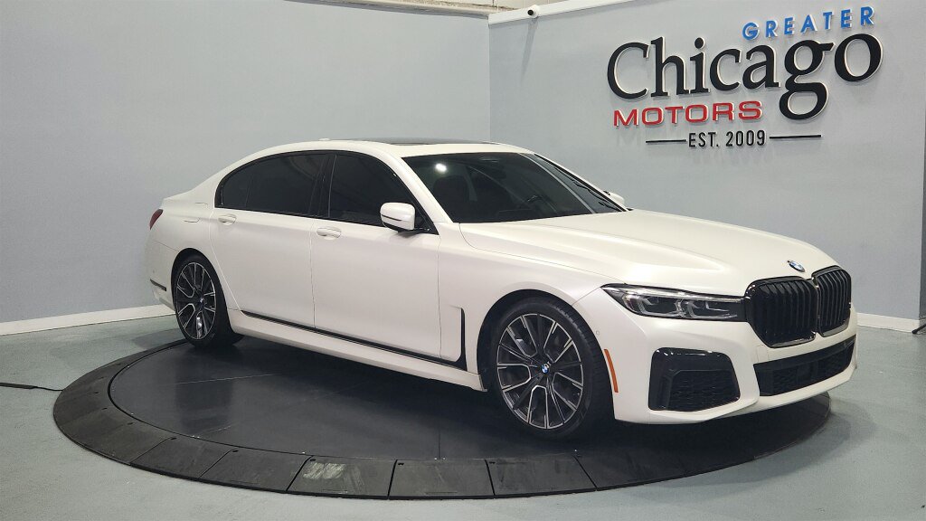 Used 2022 BMW 750i xDrive w/ Executive Package AWD/4WD image 2