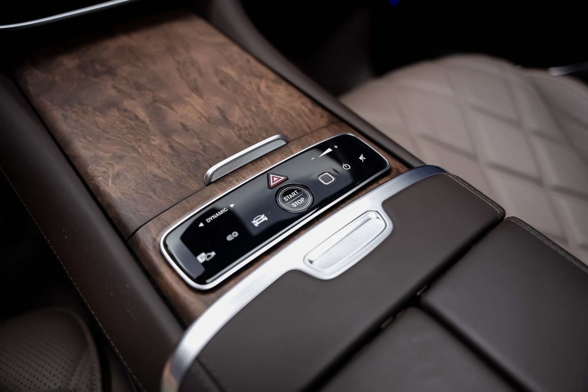 Used 2024 Mercedes-Benz Maybach EQS 680 4MATIC image 53