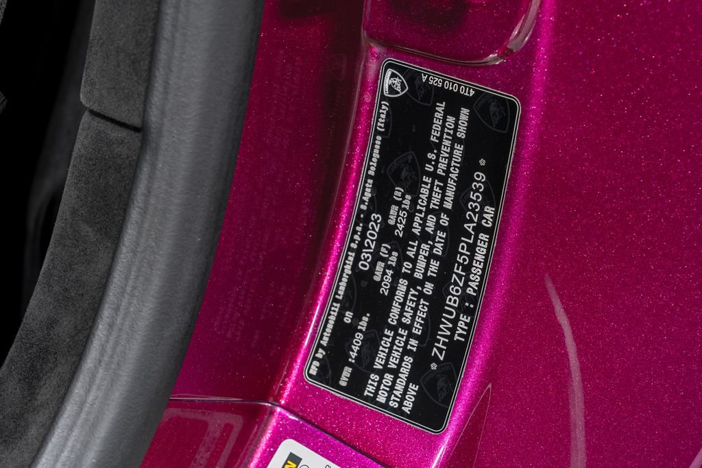 Used 2023 Lamborghini Huracan Tecnica RWD image 11