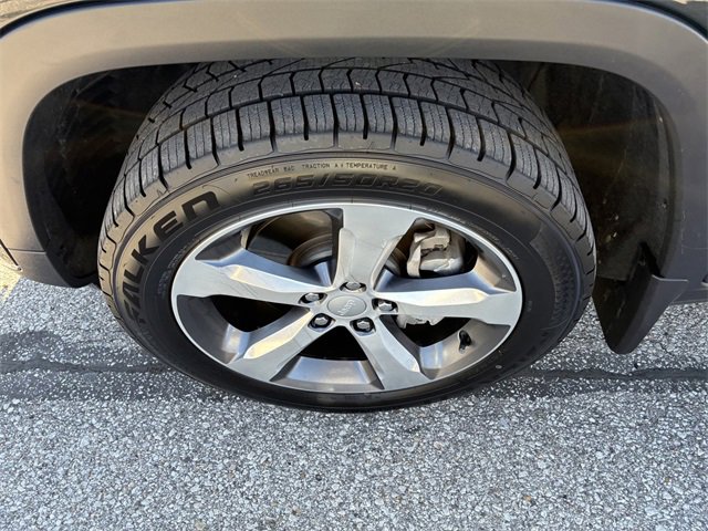 Used 2021 Jeep Grand Cherokee L Limited w/ MOPAR Finishing Package image 11