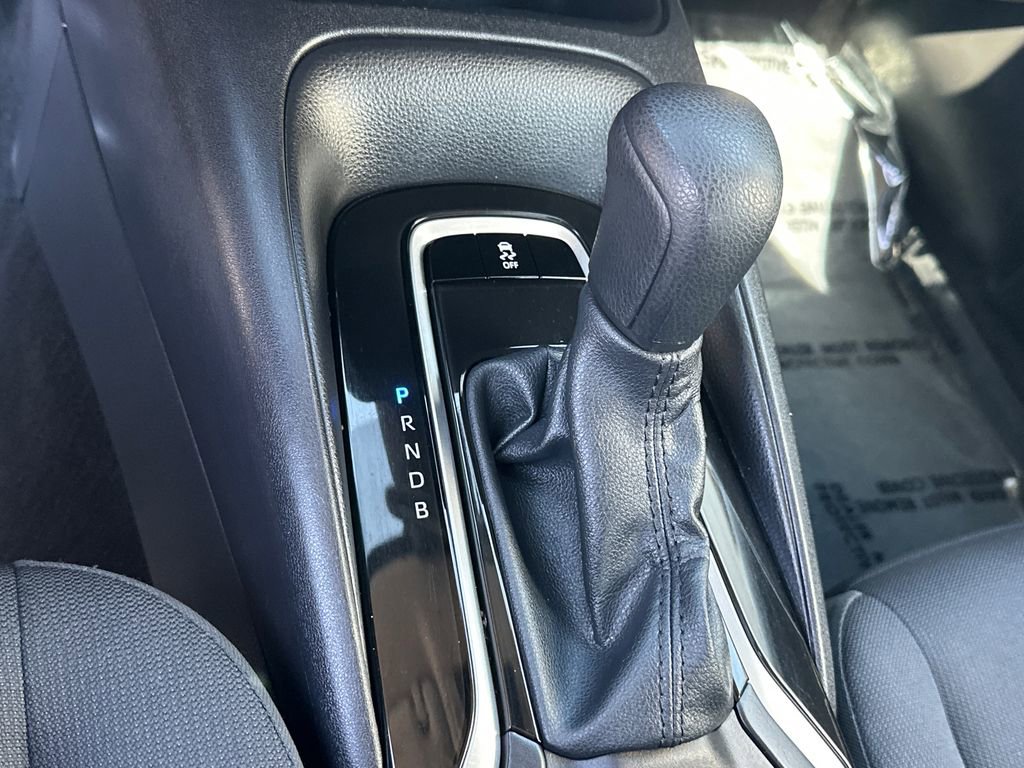 Used 2025 Toyota Corolla LE image 29