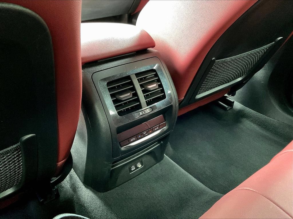 Used 2022 BMW X4 xDrive30i w/ M Sport Package 2 AWD/4WD image 11