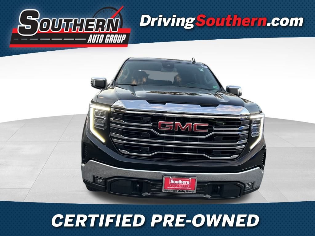 Used 2022 GMC Sierra 1500 SLT image 1