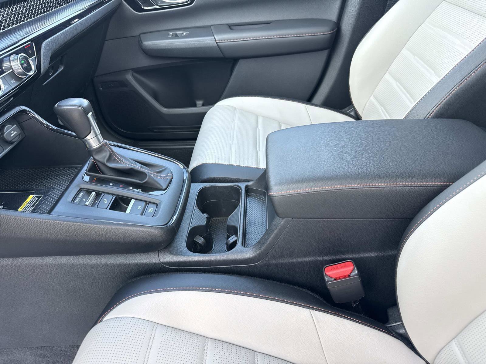 Used 2025 Honda CR-V Sport Touring image 15