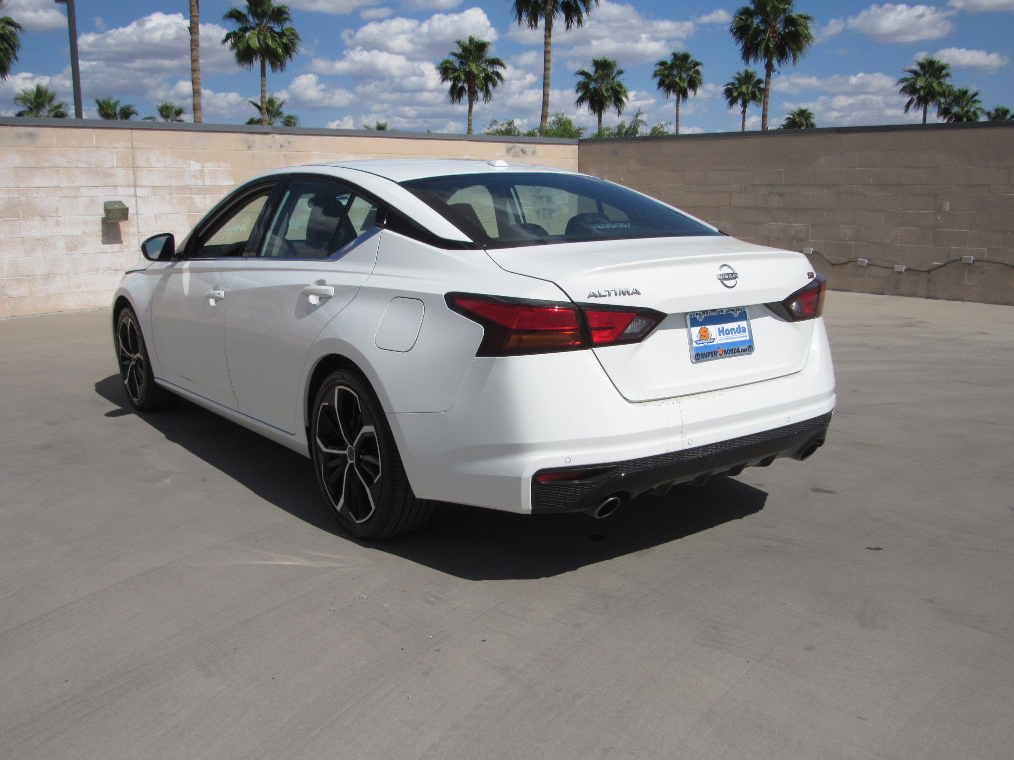 Used 2025 Nissan Altima 2.5 SR image 6