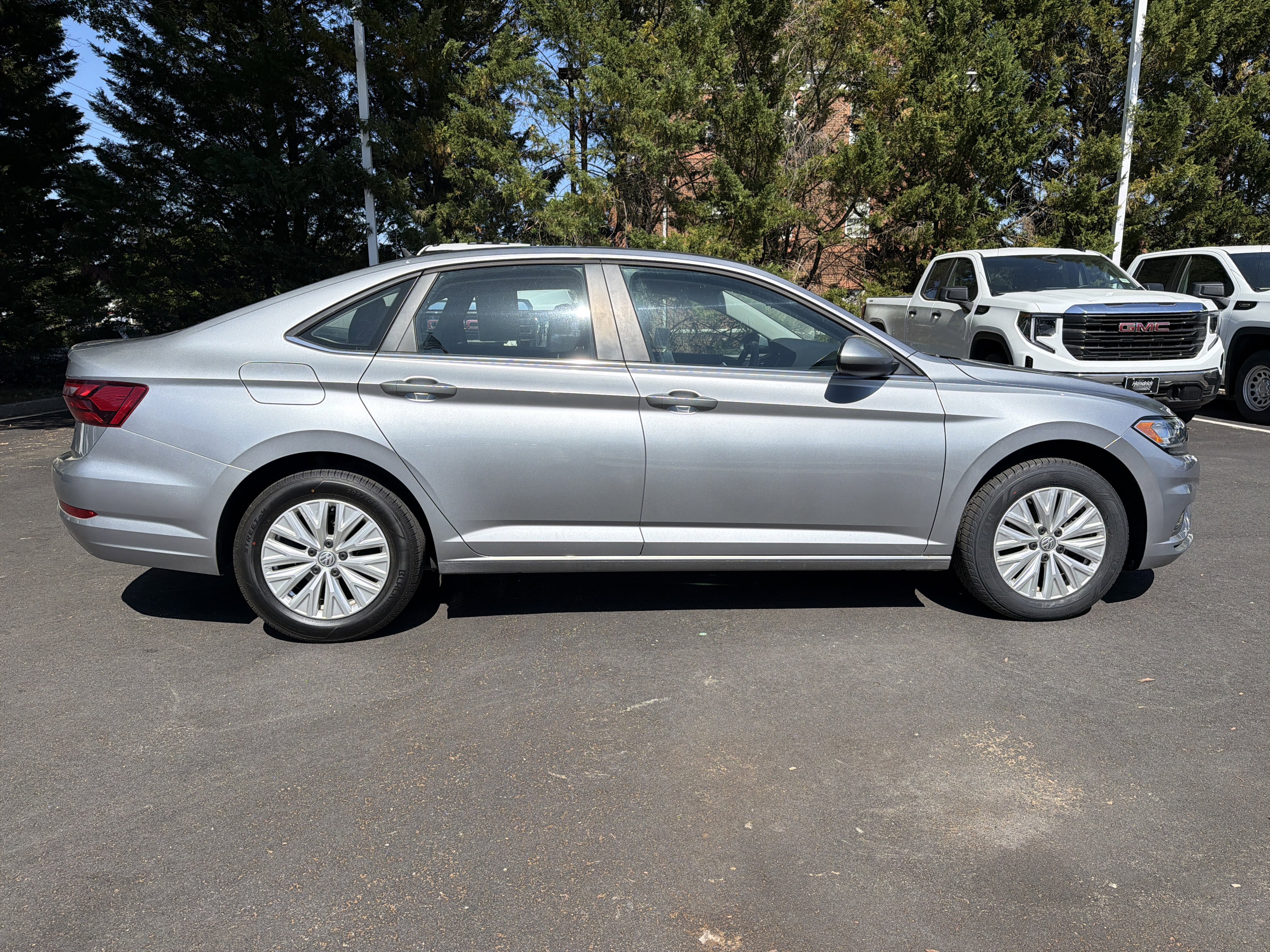 Used 2020 Volkswagen Jetta S w/ Driver Assistance Package FWD image 11