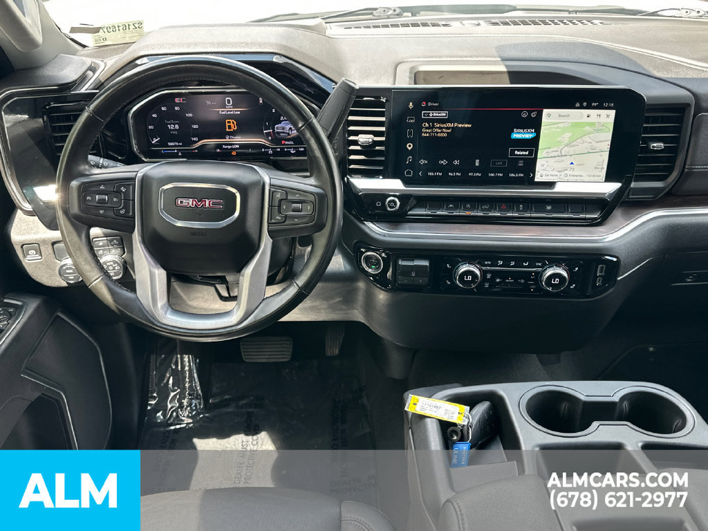Used 2025 GMC Sierra 1500 SLT RWD image 26