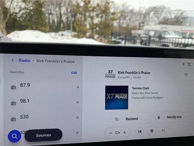 Used 2023 Toyota bZ4X Limited image 24