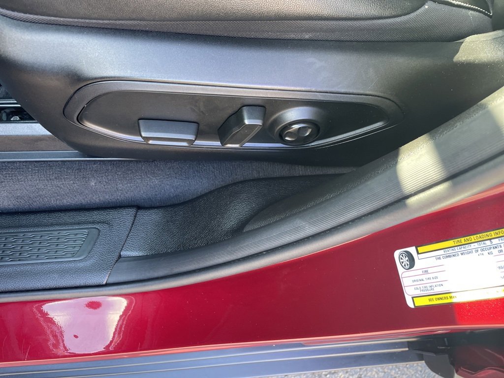 Used 2023 Jeep Grand Cherokee Limited image 7