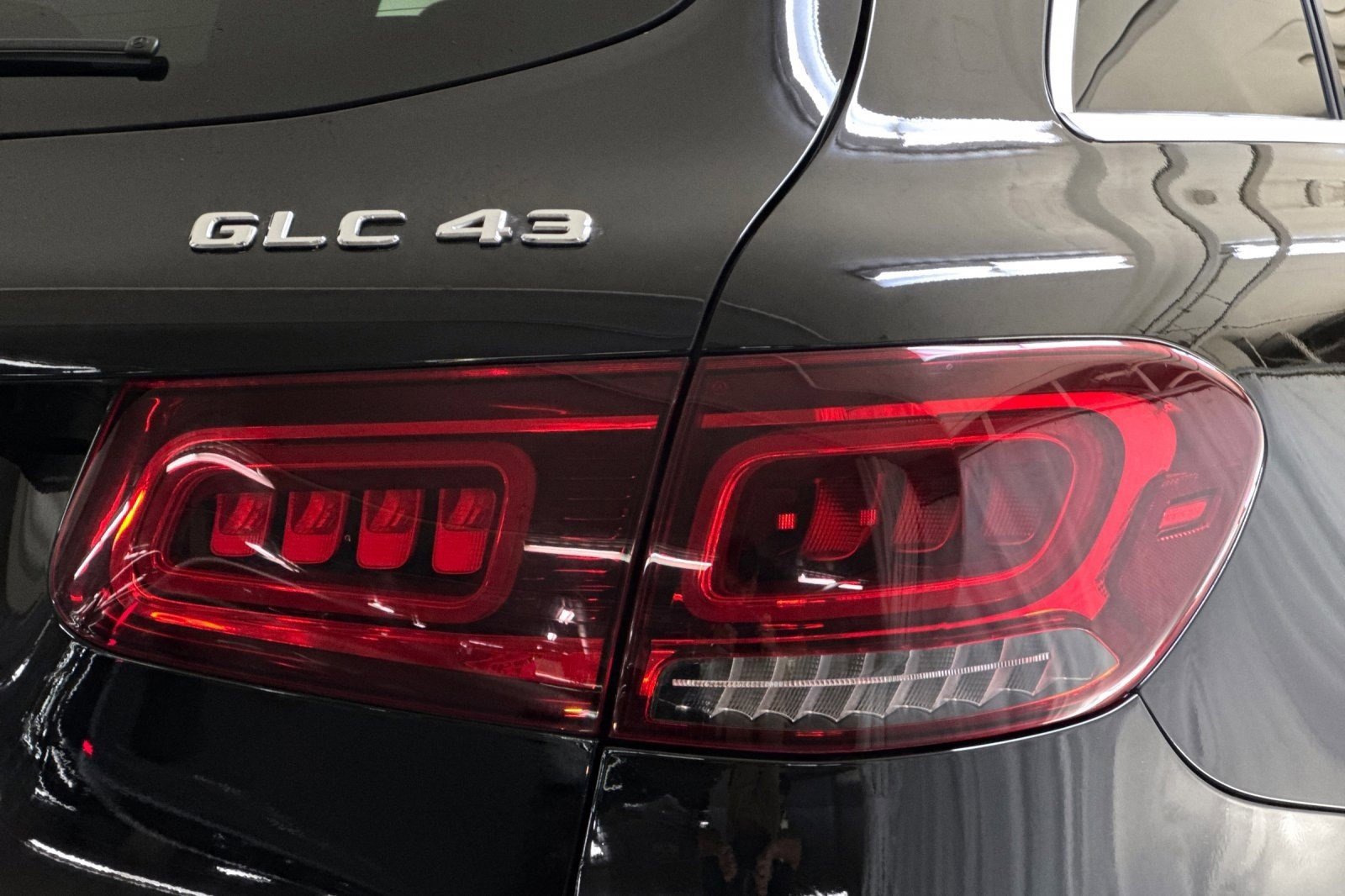 Used 2020 Mercedes-Benz GLC 43 AMG AMG GLC 43 image 12