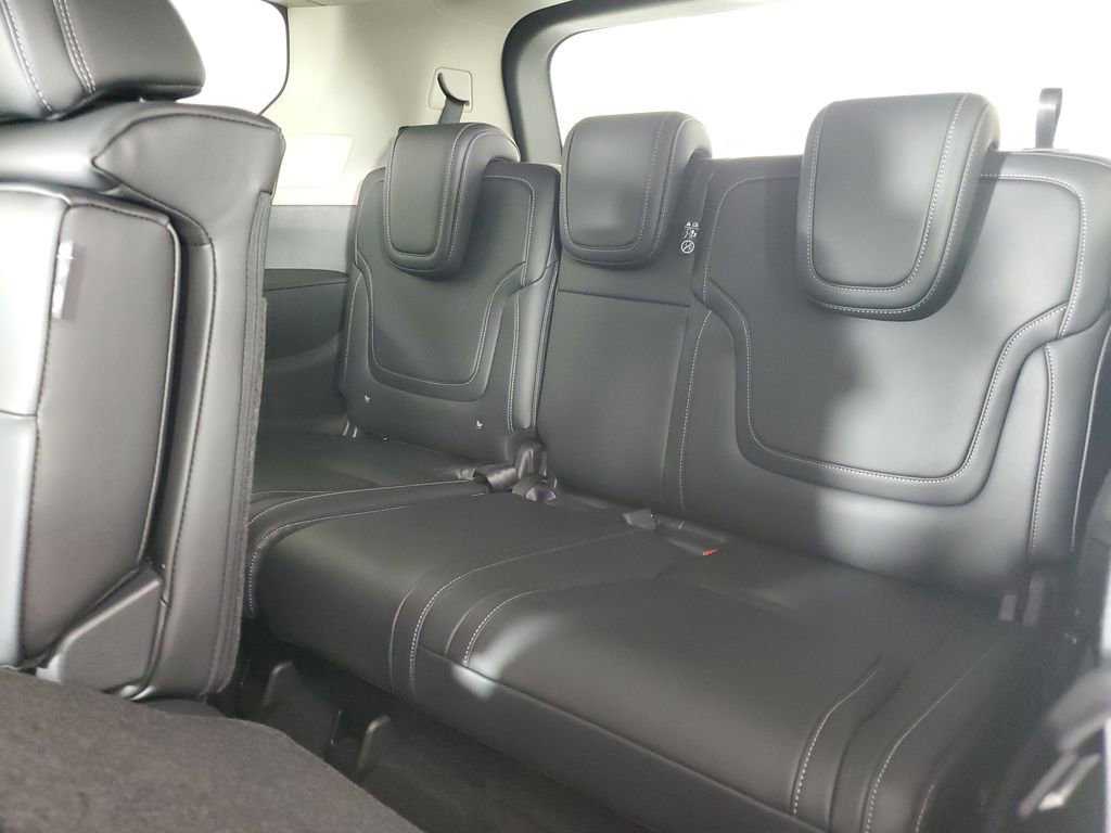 New 2026 Nissan Armada SV image 14