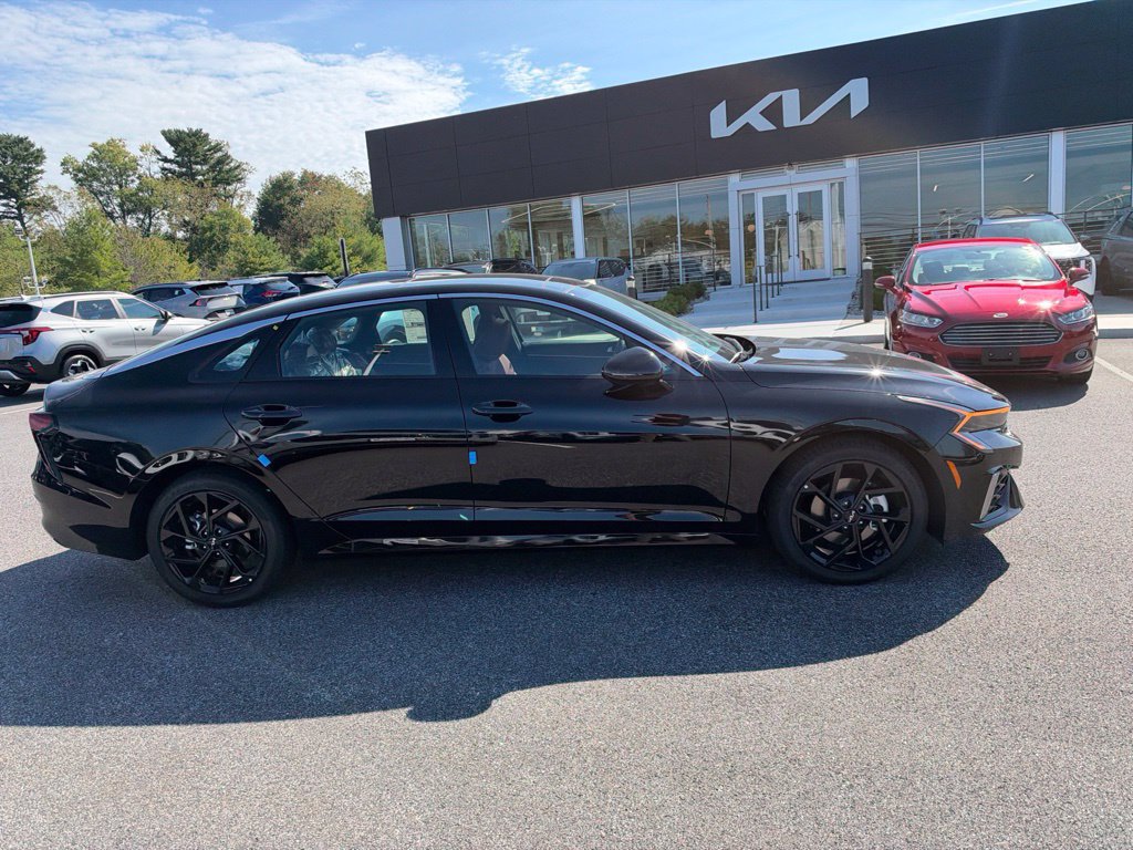 New 2027 Kia K5 GT-Line FWD image 4