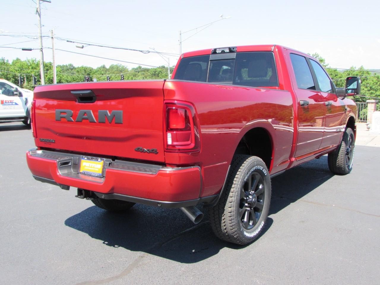 New 2026 RAM 2500 Big Horn AWD/4WD image 7