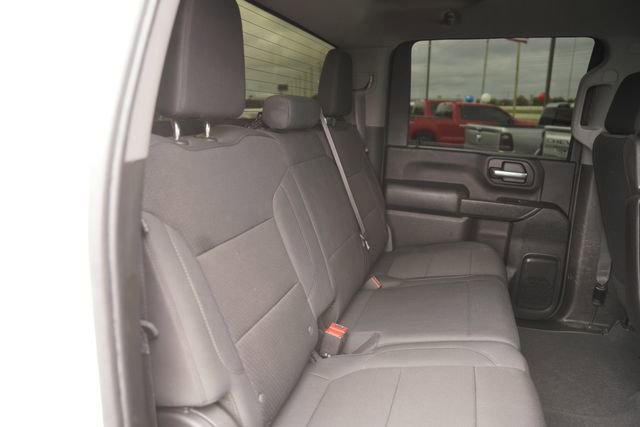 Used 2021 Chevrolet Silverado 2500 Custom w/ Custom Value Package image 16