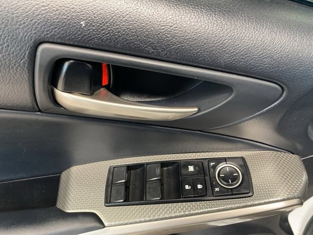 Used 2017 Lexus IS 200t F Sport image 31