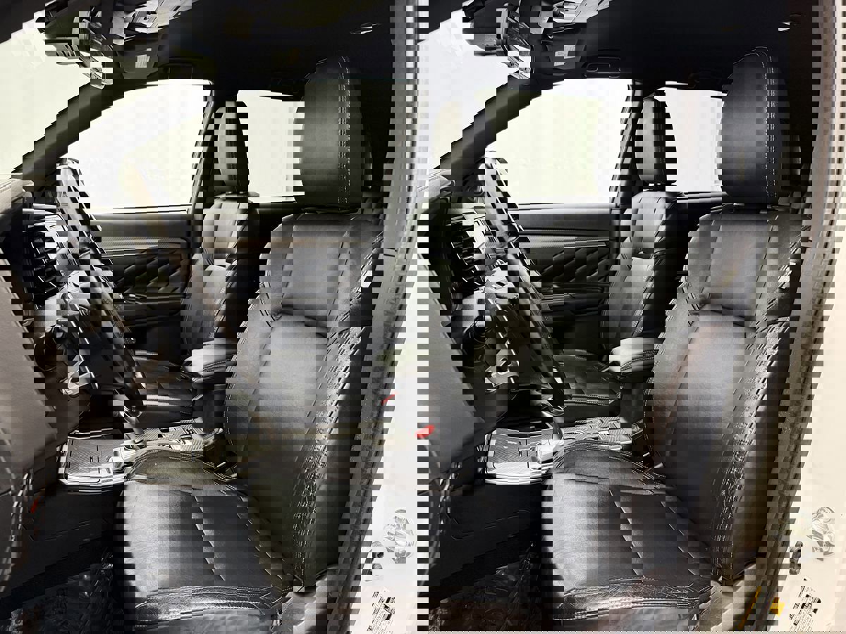 Used 2020 Mitsubishi Outlander SEL image 9