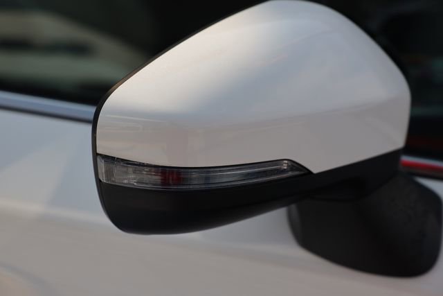 Used 2017 Subaru Impreza 2.0i Limited w/ Moonroof/BSD & Rcta/Eyesight image 8