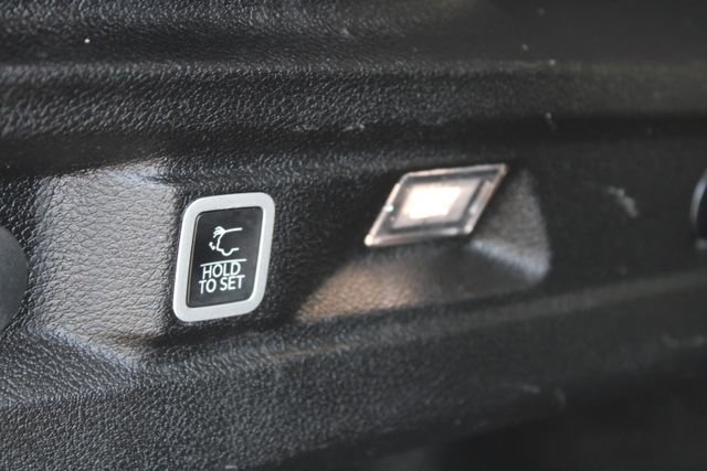 Used 2023 Jeep Grand Cherokee L Limited AWD/4WD image 43